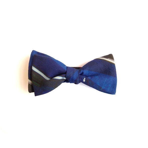 Men's Bow Tie, Blue  and  white line Graphic Cotton Self Bowtie for Men, Wedding & Gift /READY TO SHIP
