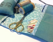 Travel sewing pouch kit - Zakka style - pincushion