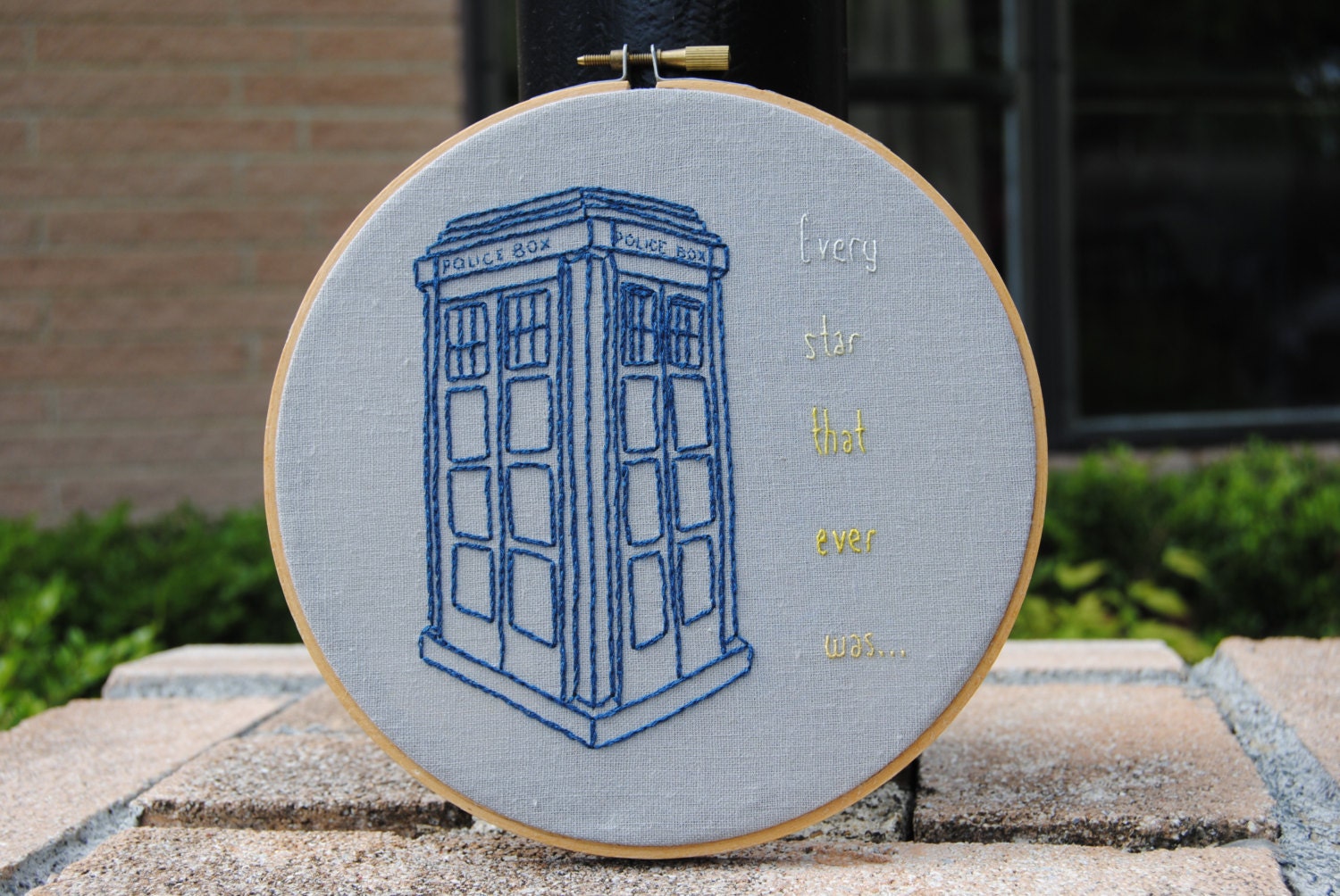 Embroidery Hoop Art - Doctor Who TARDIS - every star that ever was - 10in