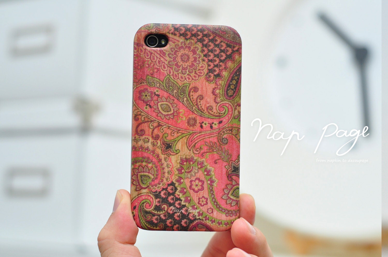 Apple iphone case for iphone iphone 5 iphone 4 iphone 4s iPhone 3Gs  : vintage abstract pink floral pattern on wood (Not real wood)