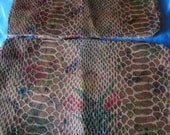 2 Pieces of Nature Themed Cloth