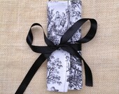 B&W Toile Travel Jewelry and Make-Up Wallet Organizer