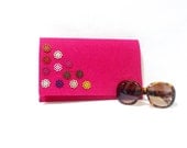 100 % Wool Felt Clutch, Pink, Handmade Felt Clutch, Felt Clutch, Pink Clutch, Wool felt, Wooden Flowers