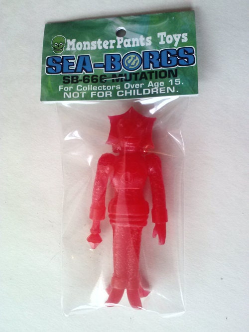 SEA-BORG MUTATION 4.5 inch Plastic Resin Figure - solid red Queen