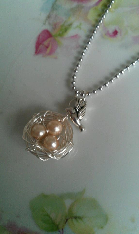 Wire Wrapped Birds Nest Necklace (Choose the color of the eggs)