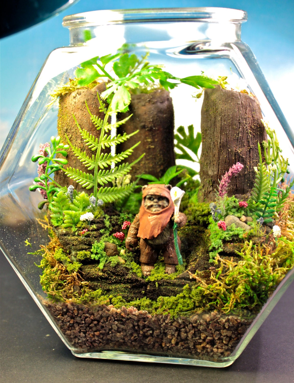 Ewok Terrarium World - Star Wars - Forest of Endor - Return of the Jedi
