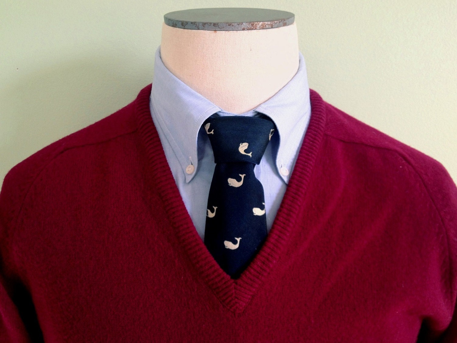 Vintage Men's Mid-Century Alan Paine Lambswool V Neck Sweater -- 38 S Small