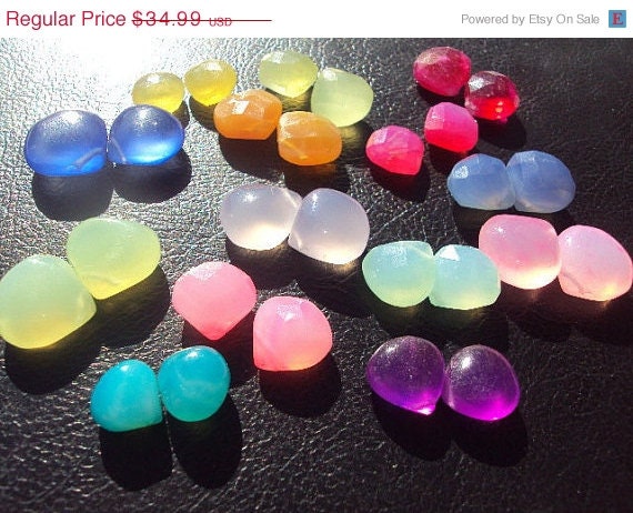 40% OFF SALE Rainbow CHALCEDONY Faceted Smooth Heart Briolette Beads 9-12mm 5 Matched Pairs. Pink, Yellow, Orange, Green, Blue, Purple, Foc