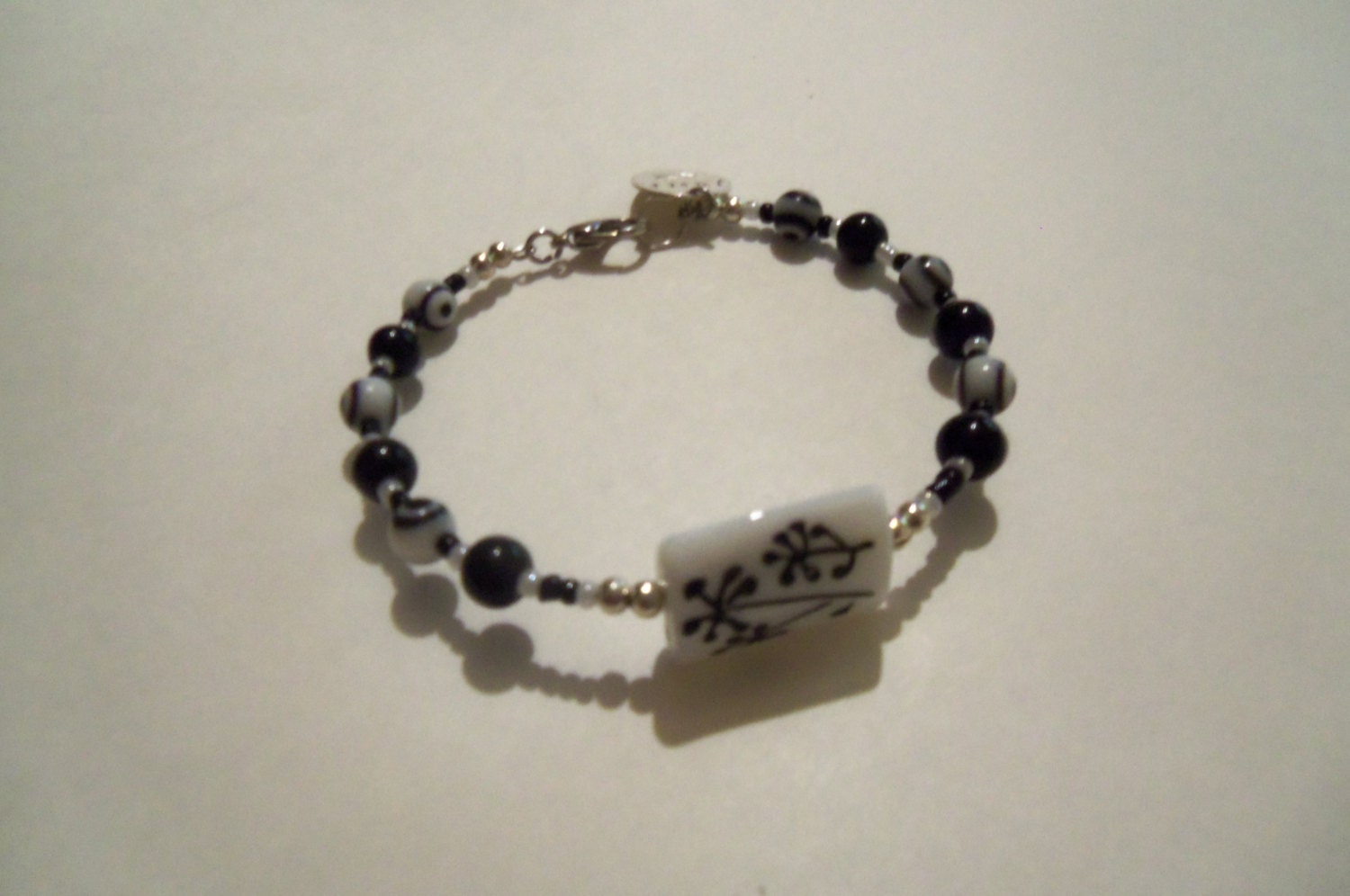 Black and white abstract dainty bracelet