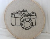 hand embroidery hoop art - vintage camera