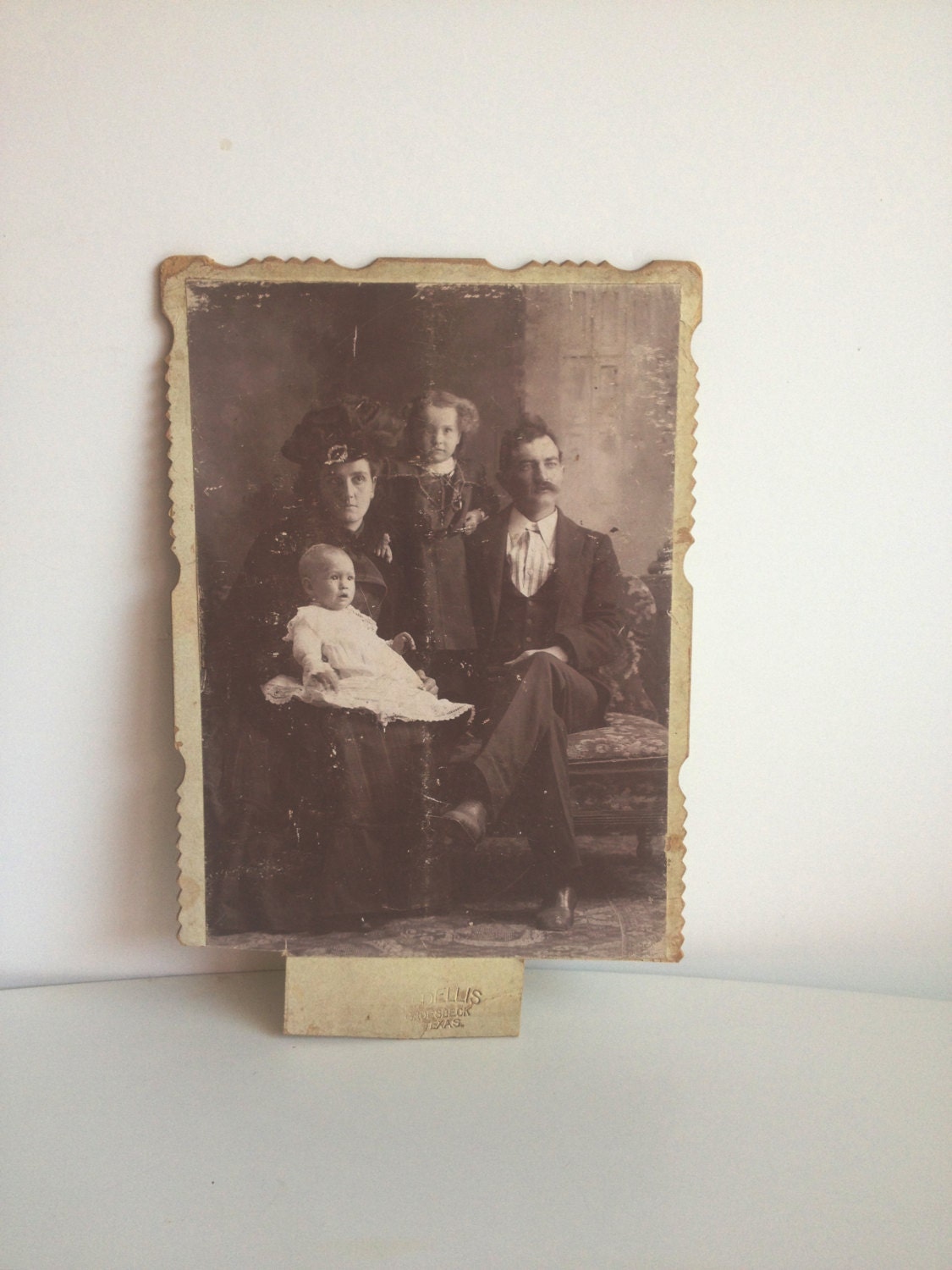 Vintage 1800s cabinet card family portrait