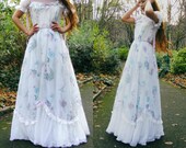 70s - Victorian white and lavender floral dress / southern belle Gunne Sax style / Victorian wedding dress / illusion dress (small)