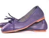 SALE. Size 8.5 SASHA. Lace up leather ballet flats. Womens flat shoes.