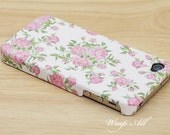 Little Pink Roses iPhone 4 case / Rose bouquet iPhone 4s case/ Roses iPhone 4s case / iPhone cover