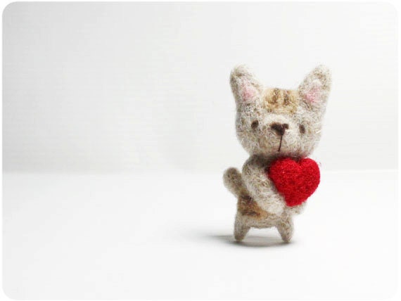 Bonbon Cat - needle felted wool brooch, crystal bead