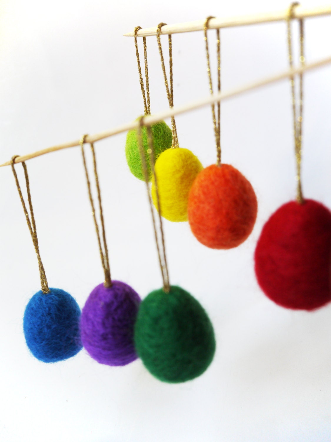 Wool Felt Easter Egg Needle Felt Easter Ornament Decoration loop hanging, set of 7 - RAINBOW color - Easter Home Decor Decoration Holiday