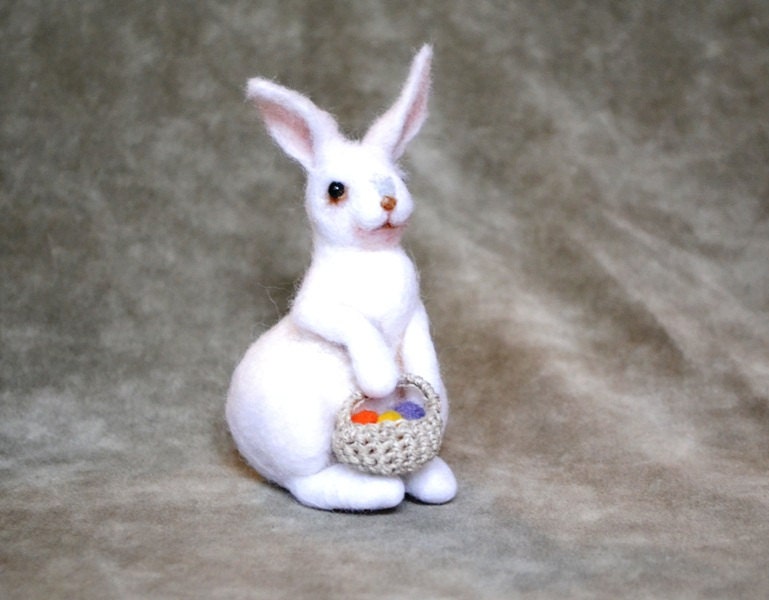 Easter bunny....Felt toy Handmade Doll Soft Sculpture OOAK Needle Felted Wool Animals New