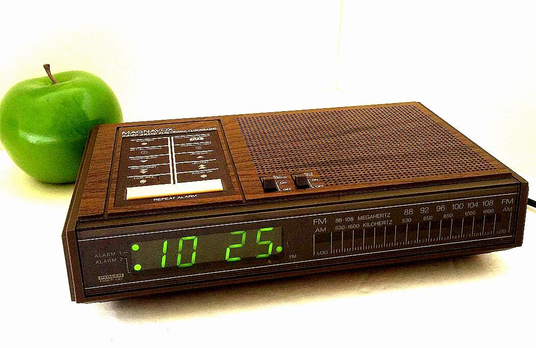 SALE Vintage Magnavox clock radiio 1980's Rare digital LED alarm radio model d 3160 sim. wood grain 2 band snooze dual alarm clock radio