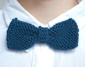 Small Navy Knit Bow