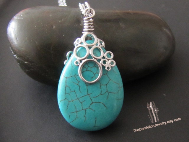 SALE, 10% OFF: Howlite Turquoise bubbles necklace in white gold