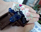 Chocolate decoden necklace