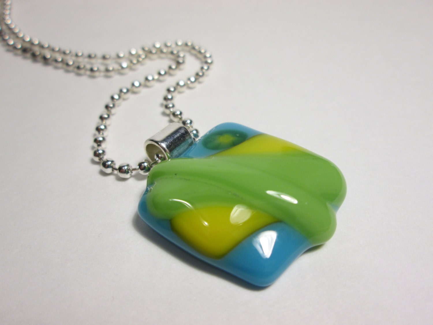 Glass Necklace Pendant - Yellow Flower