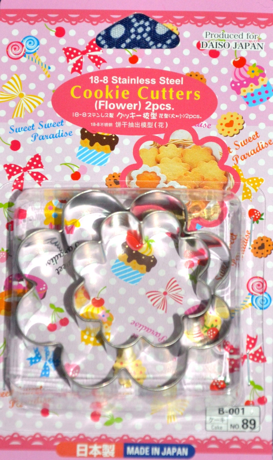 2 Japanese Cookie Cutters -Flowers