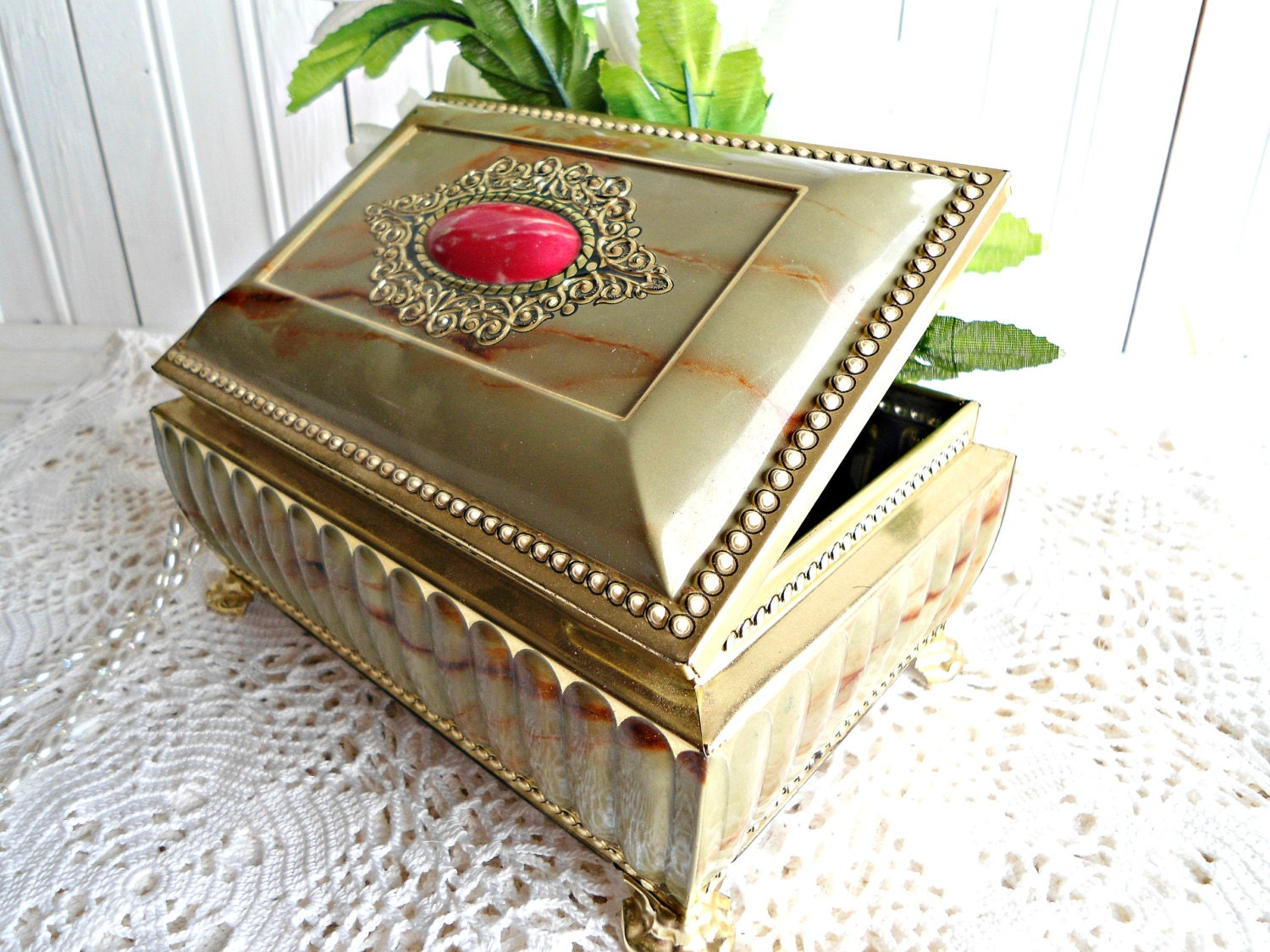 Vintage Jewelry Case Trinket Box - Metal Shabby Chic Dresser Desk Box Brown Taupe Pink