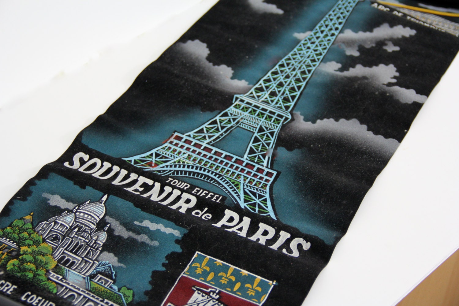 Vintage Souvenir Of Paris Collectible Wall Hanging Banner Eiffel Tower Retro Home Decor