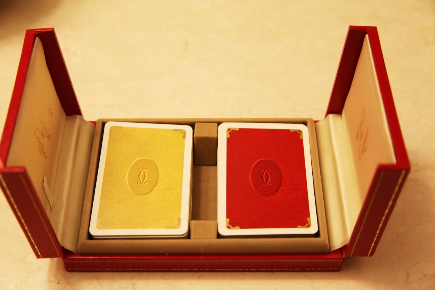 CARTIER Les Must de CARTIER Playing Cards Set - RARE