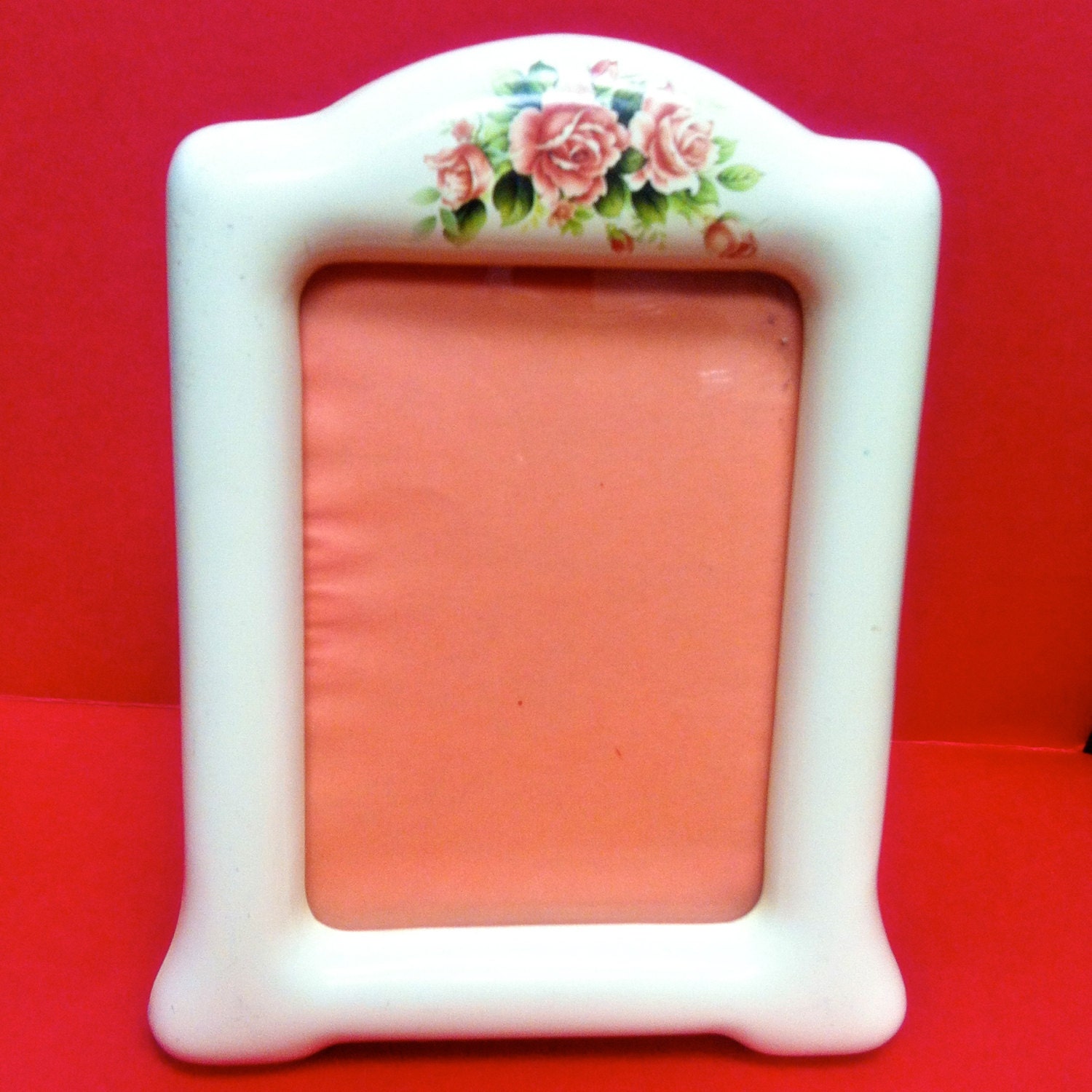 Vintage Picture Frame w Pink Roses on top Arch