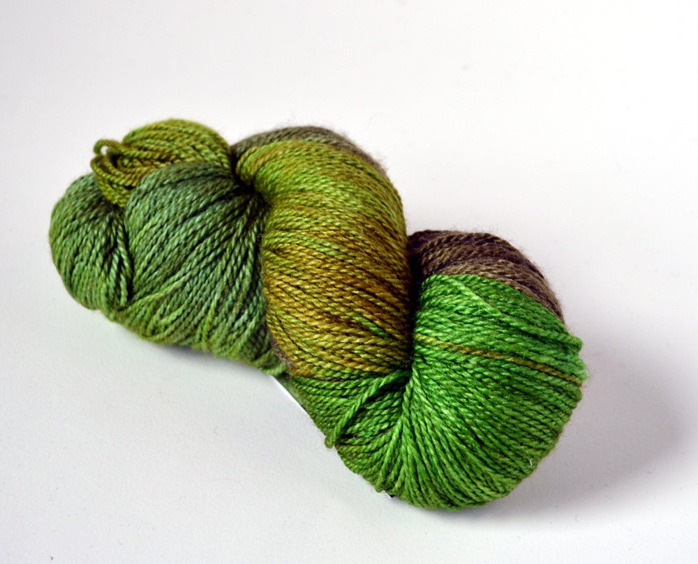 Superwash Merino/ Silk 378 yards/ 115 g - Viridian