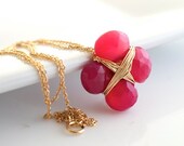 Pink Chalcedony Flower Necklace, Chalcedony Pendant Necklace, Pink Necklace, Gold Necklace