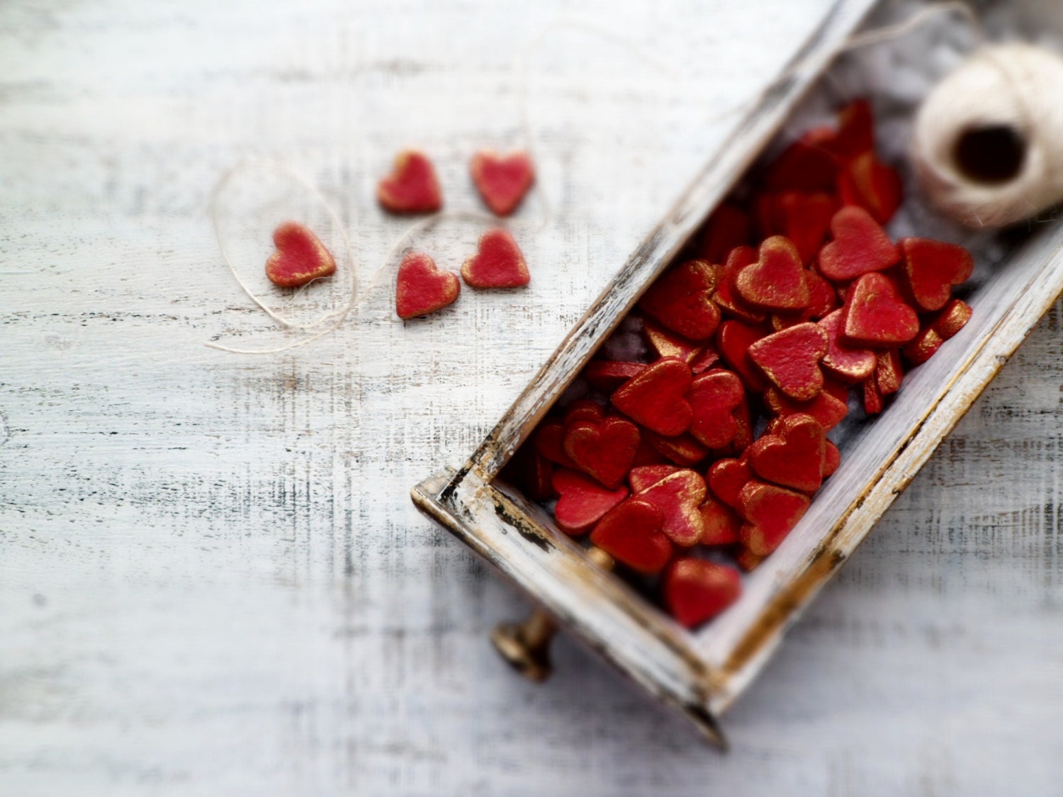 Set of 100 rustic wedding favors heart magnets cottage chic guest favors shabby chic bridal shower red gold