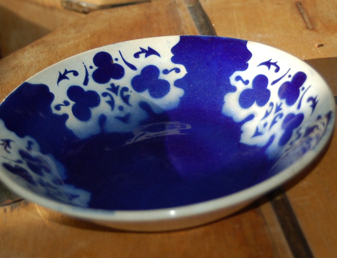 Antique French Flow Blue Bowl from  H.Boulenger & Co of Choisy-le-Roi, France