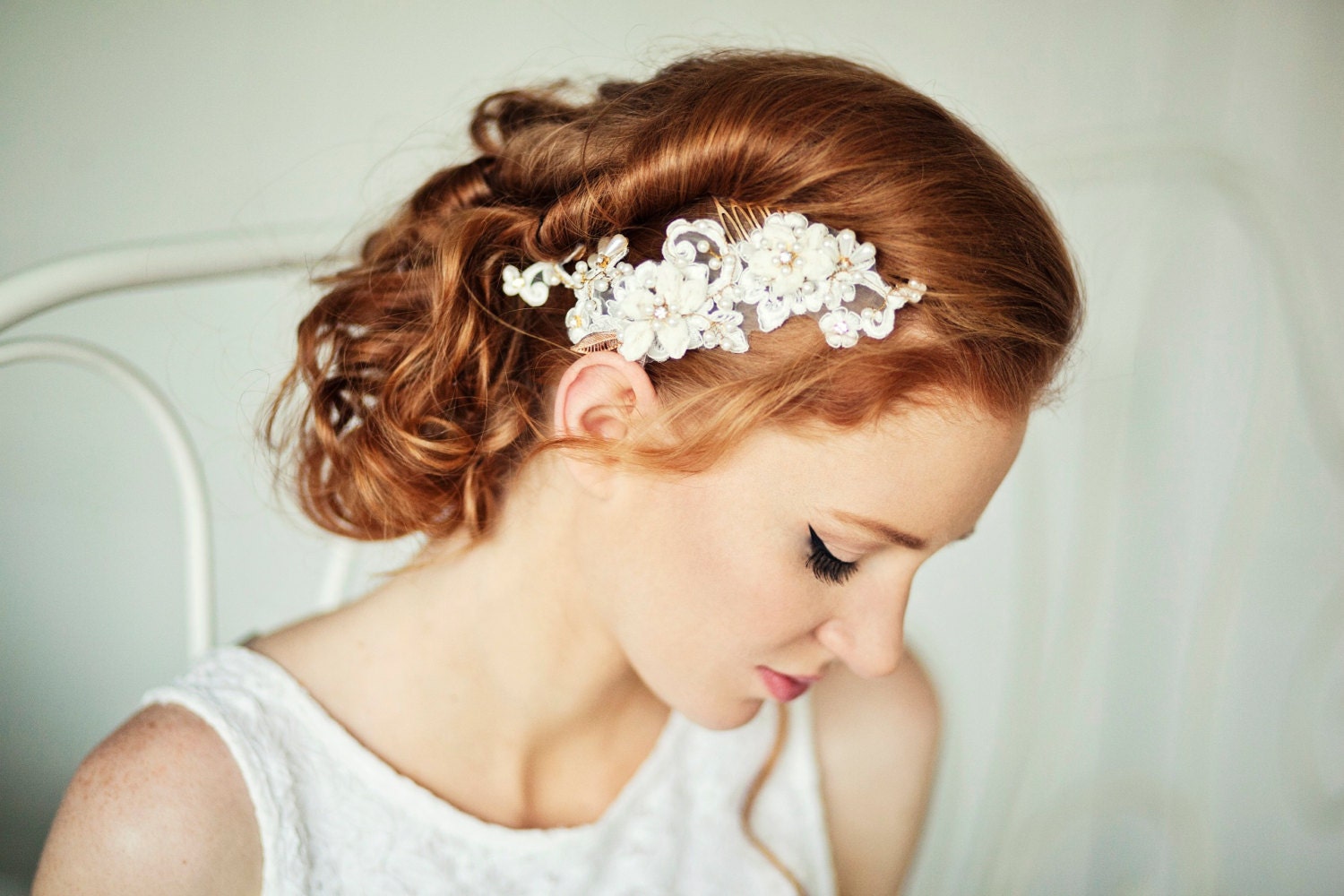 Bridal beaded lace hair comb, Ivory lace head piece, bridal lace headpiece, Floral Fascinator, Wedding Hair Accessory, bridal, ivory, gold