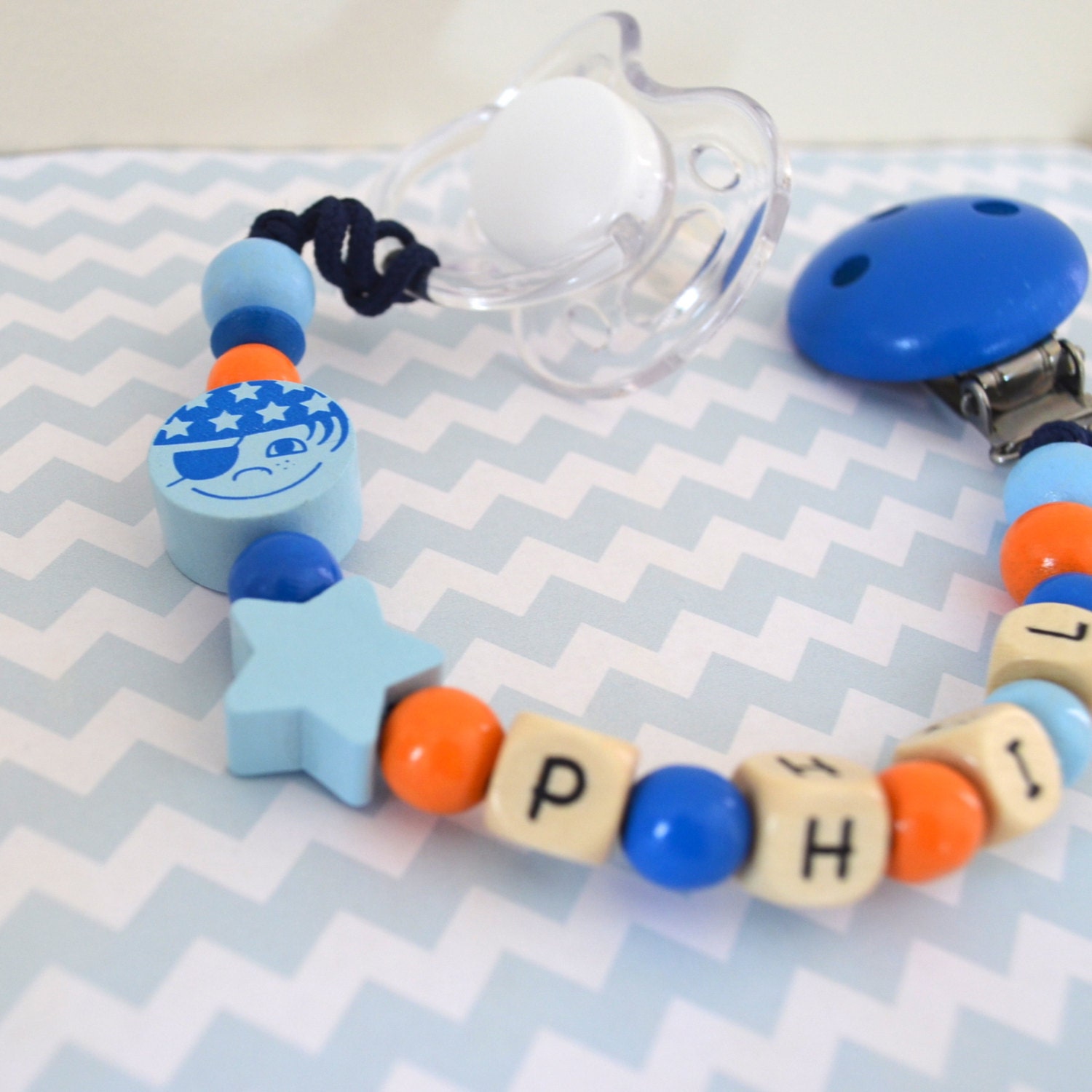 Pacifier clip, pirat, personalized name pacifier clip, beaded pacifier clip, pacifier holder, custom pacifier clip, boy pacifier clip