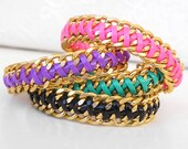 Trendy friendship bracelet with chunky gold chain, Plastic turquoise lace cord