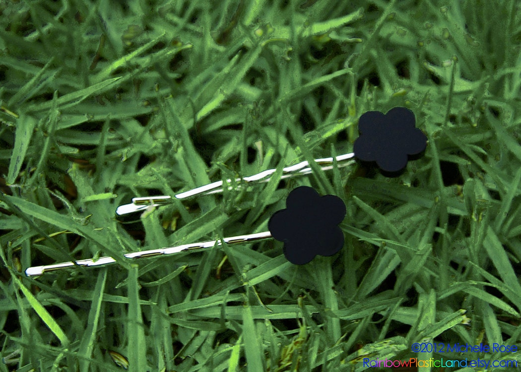 Black Flower Hairpins - Daisy Hairpin Set - Bobby Pins - Mod Hair Clips - Handmade Hair Pins - Plastic Laser Cut Hair Accessories