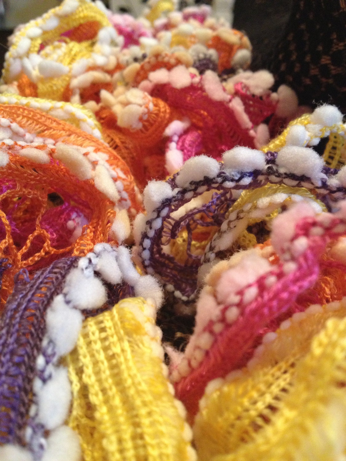 Multicolour ruffle scarf