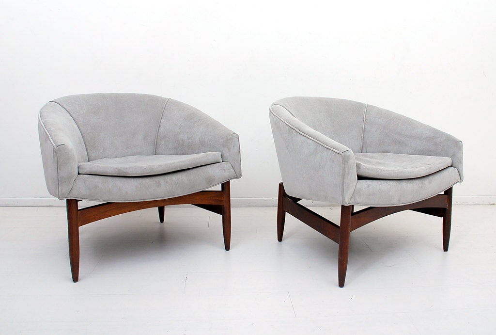 Pair Mid Century Danish Modern Sculptural Floating Club Chairs Pearsall Risom Era