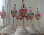 DIY Circus birthday hat photo cupcake toppers using 2 hats..