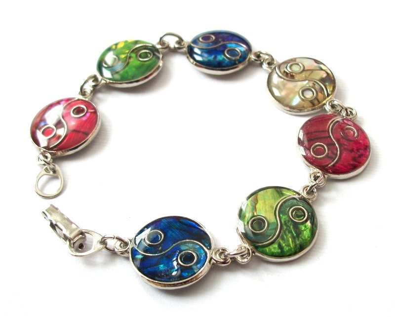 Vintage Multi Colored Yin and Yang Pink Blue and Green Faux Abalone Faux Mother Of Pearl Silver Tone Bracelet Vintage Gold Tone Jewelry