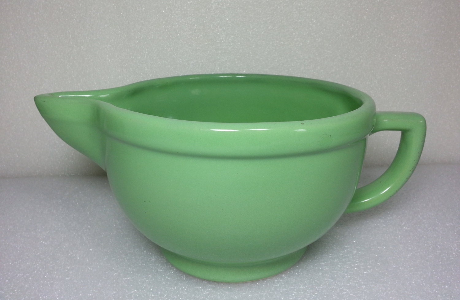 Large Stoneware Mint Green Batter-Mixing Bowl With Handle and Pour Spout