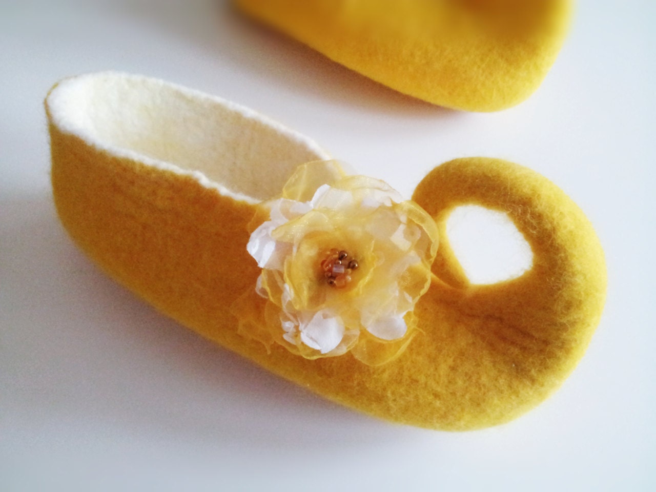 Unique Hand Felted Merino Wool Slippers. Flower Yellow White Elf / Fairy Shoes Made to Order.UK Sizes 3-7 (adult)