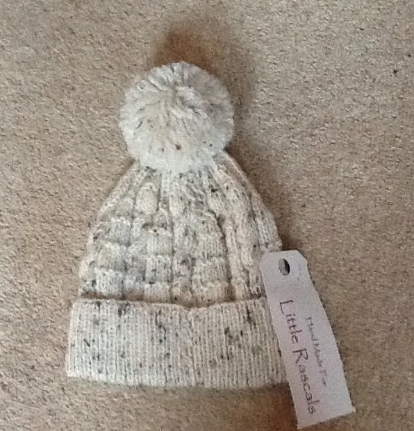 Boys knitted Hat (neutral)