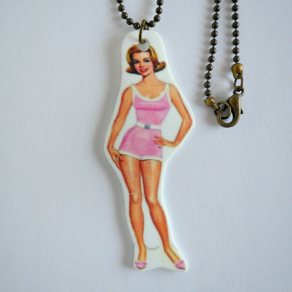 1950s Lady in Swimmers Necklace