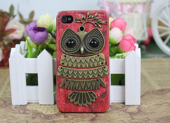 Apple Iphone 4,Iphone 4gs, Iphone 4s Red wood grain Hard Case Cover With Bronze Big Owl