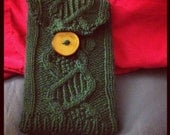 Hand knit Kindle case / cozy / cover / Nook / E-reader