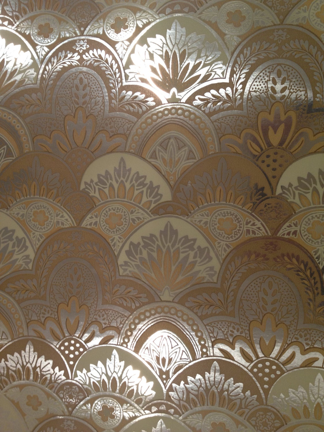 Vintage 72 Square Foot Roll Silver Gold Metallic Wallpaper